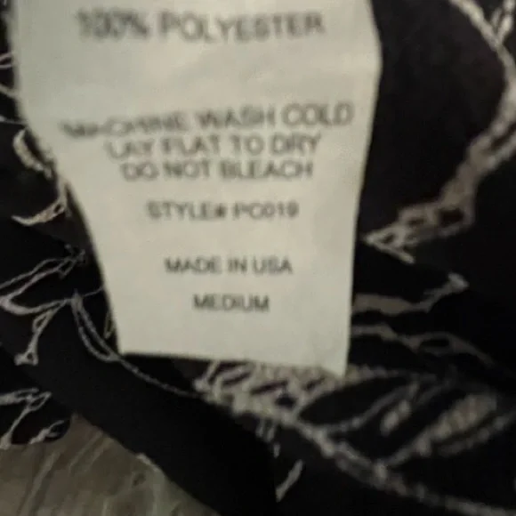 Vintage Havana Off or on Shoulder Top - Picture 9 of 15